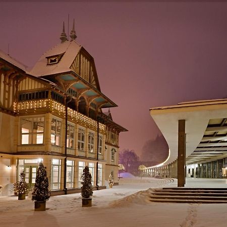 Kapsle Luhacovice Luhačovice Exterior foto